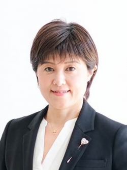 馬淵 恵 氏